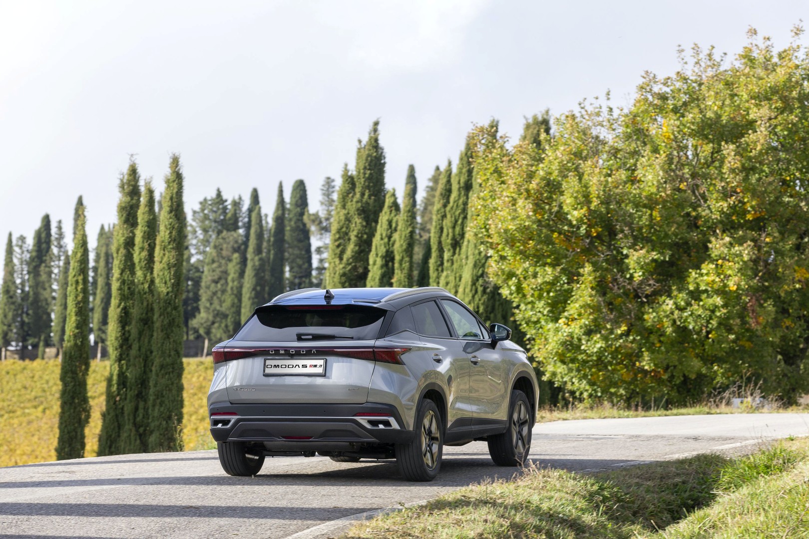 Τα νέα Omoda 5 SHS-H και Omoda 9 SHS-P στην Ελλάδα