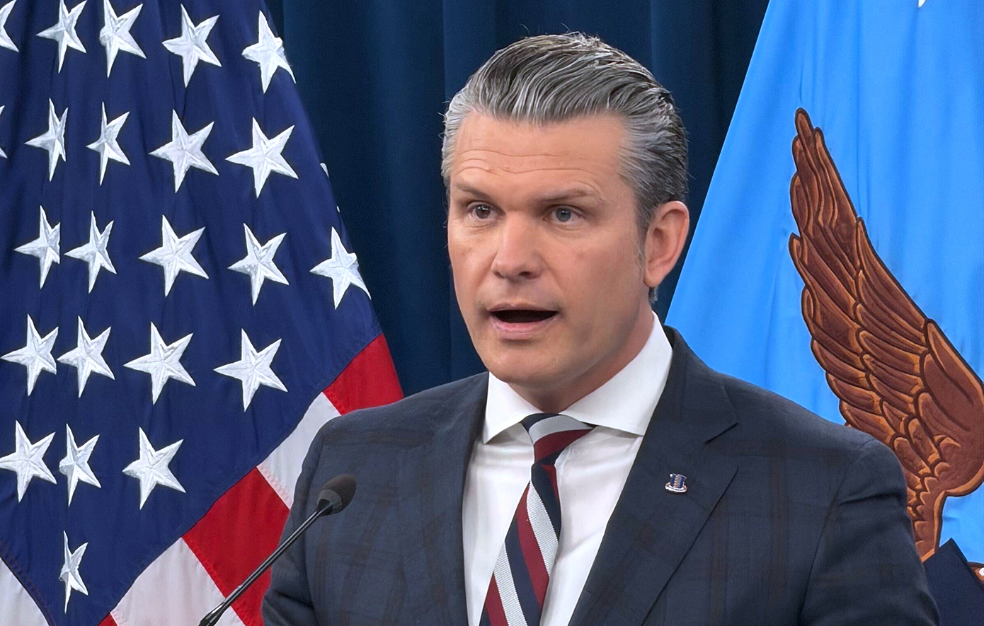 Πιτ Χέγκσεθ: «Το Ιράν προσπάθησε να σκοτώσει τον Τραμπ και ο πρόεδρος είπε την τελευταία λέξη &#8211; Είναι τελειωμένοι»