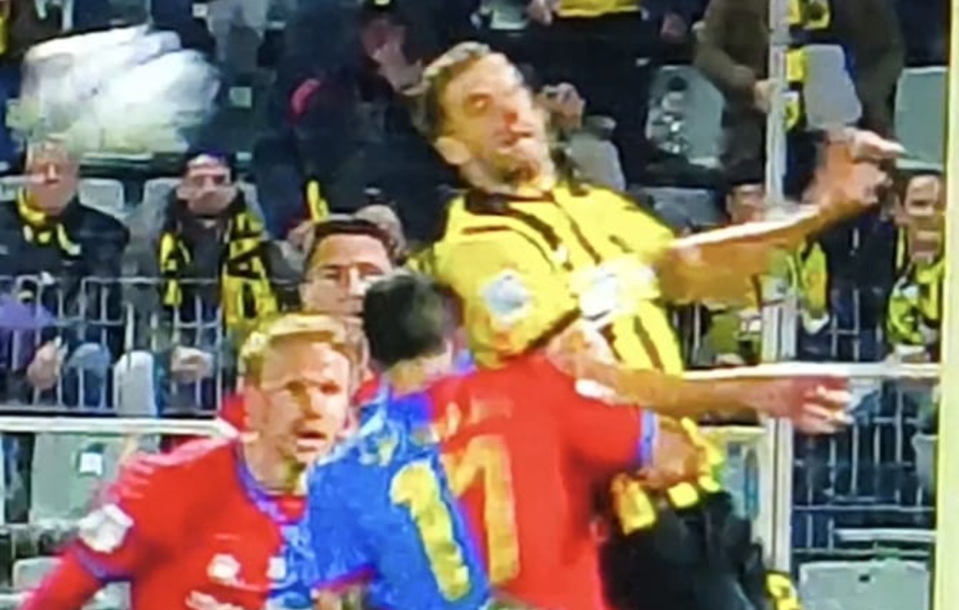 Βράζει ο Βόλος: Φωνάζει για επιθετικό φάουλ στο 2-2 της ΑΕΚ