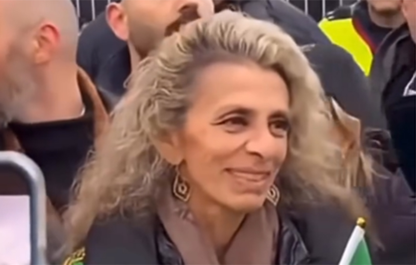 Φαραχνάζ Παχλαβί: Η άγνωστη ζωή της κόρης του Σάχη και η απόφαση της «να βγεί από τις σκιές» για να υποστηρίξει τον αδελφό της Ρεζά Παχλαβί