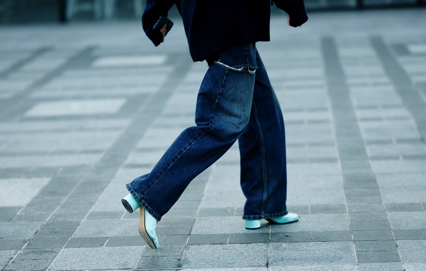 Πώς θα οργανώσετε την ντουλάπα σας σαν fashion editor – Τα κομμάτια που αξίζει να κρατήσετε αυτή τη σεζόν