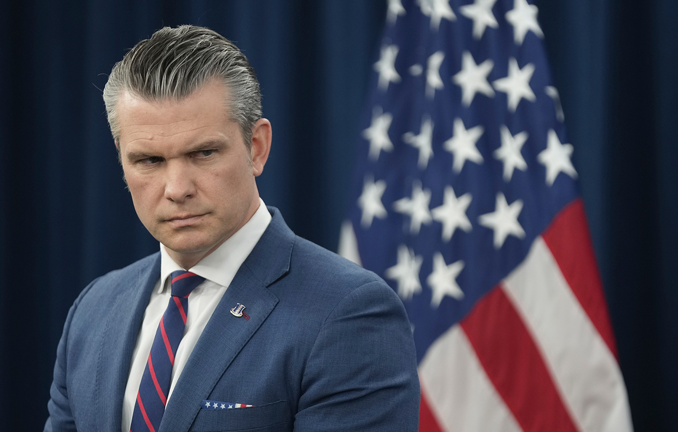 Ο Αμερικανός υπουργός Άμυνας άφησε ανοιχτό το ενδεχόμενο χερσαίων δυνάμεων στο Ιράν &#8211;   «Όσο χρειαστεί»