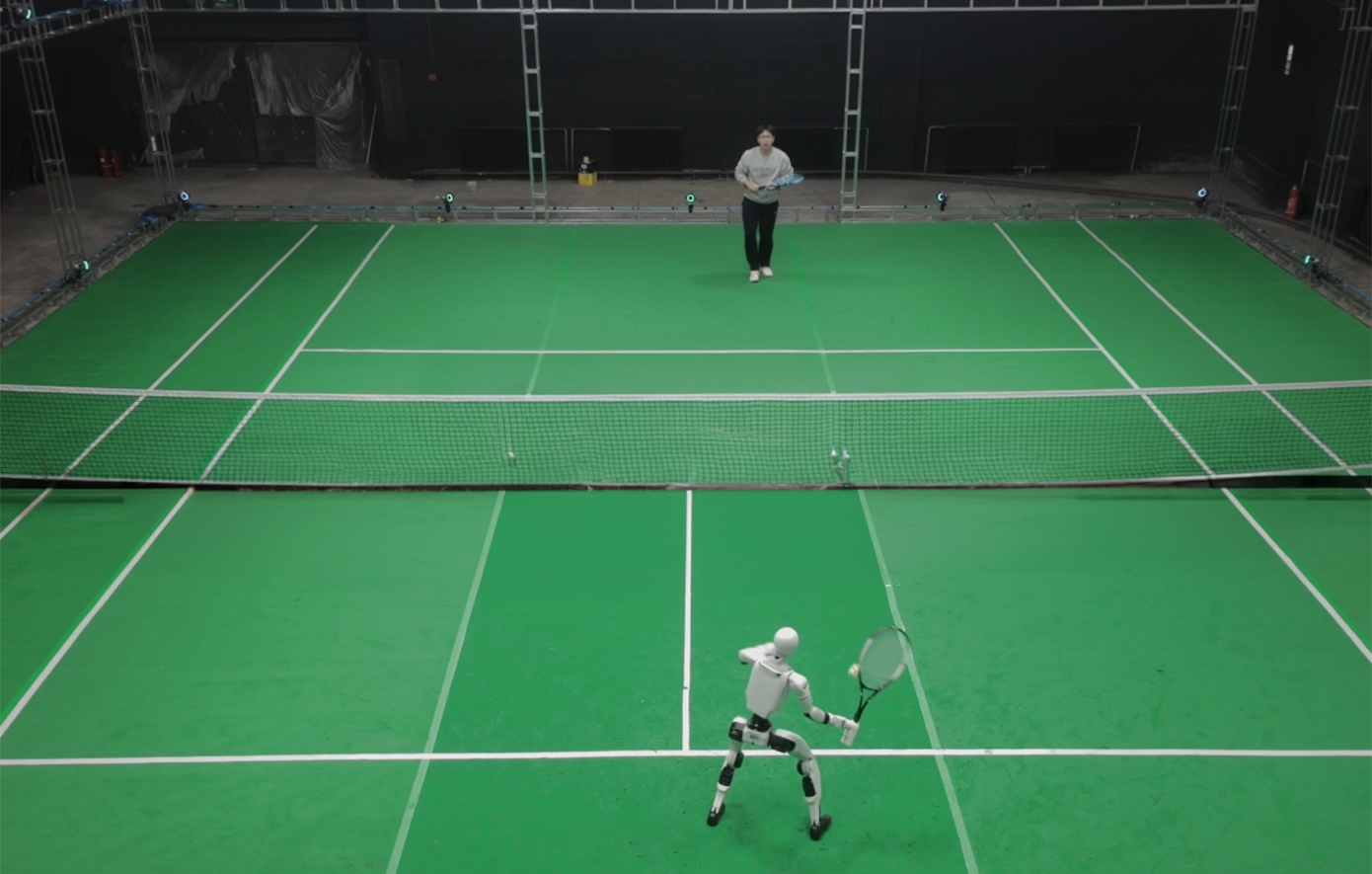Ανθρωποειδές ρομπότ νέας γενιάς παίζει τένις με ακρίβεια 96%