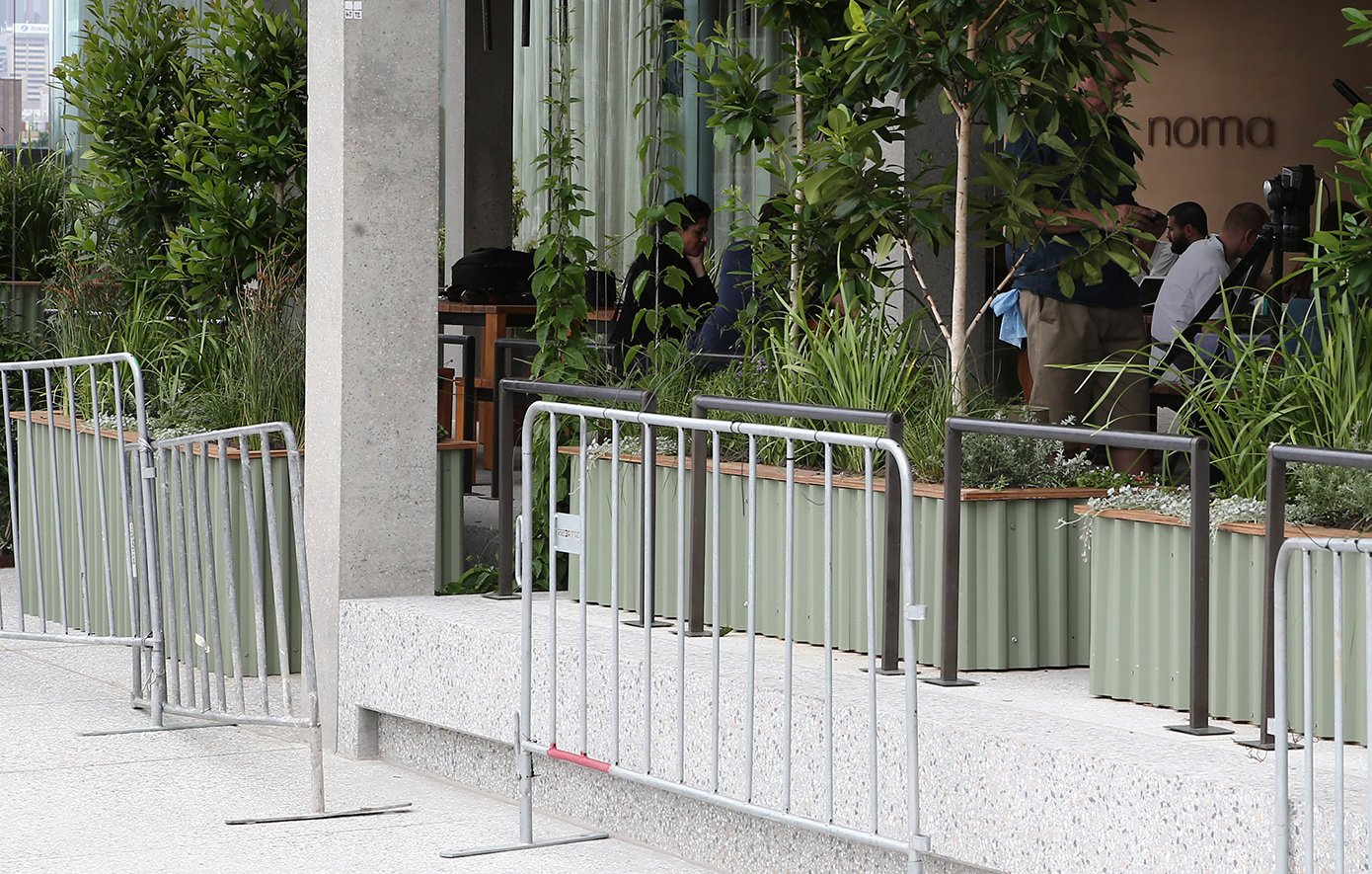 Ρενέ Ρεντζεπί Ρενέ Ρεντζεπί