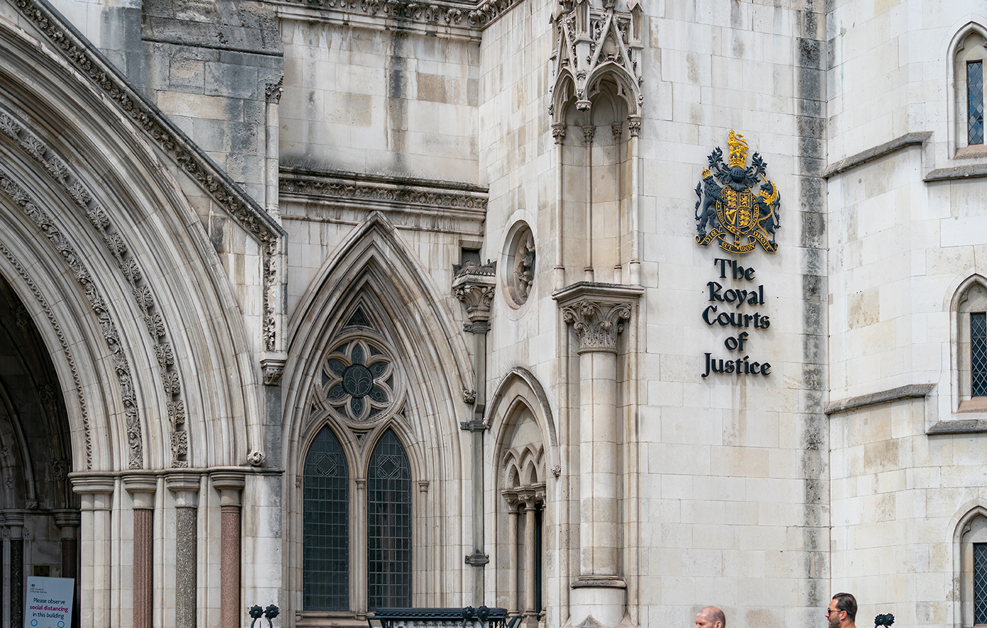 Έκανε σεξ με πανομοιότυπους δίδυμους και τώρα κανείς δεν ξέρει ποιος είναι ο πατέρας