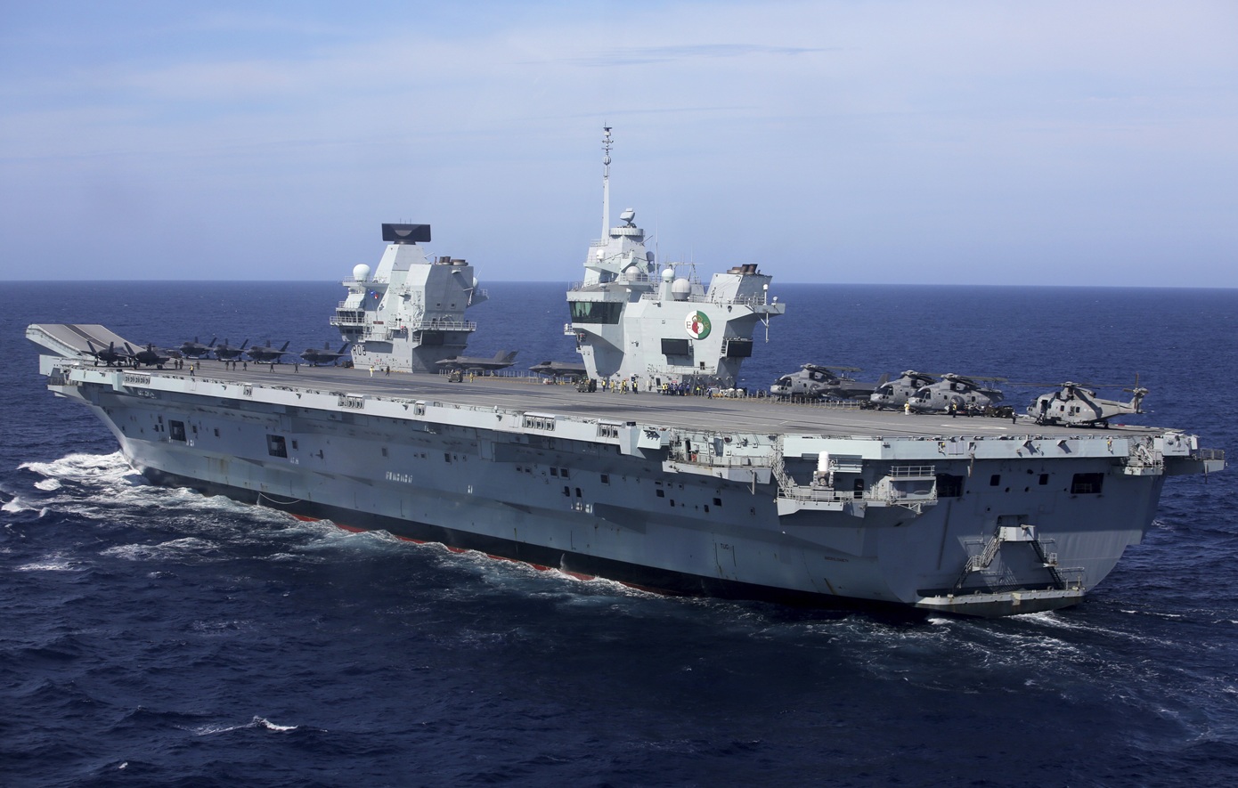 Το βρετανικό Βασιλικό Ναυτικό «αιχμή του δόρατος» για το άνοιγμα των Στενών του Ορμούζ