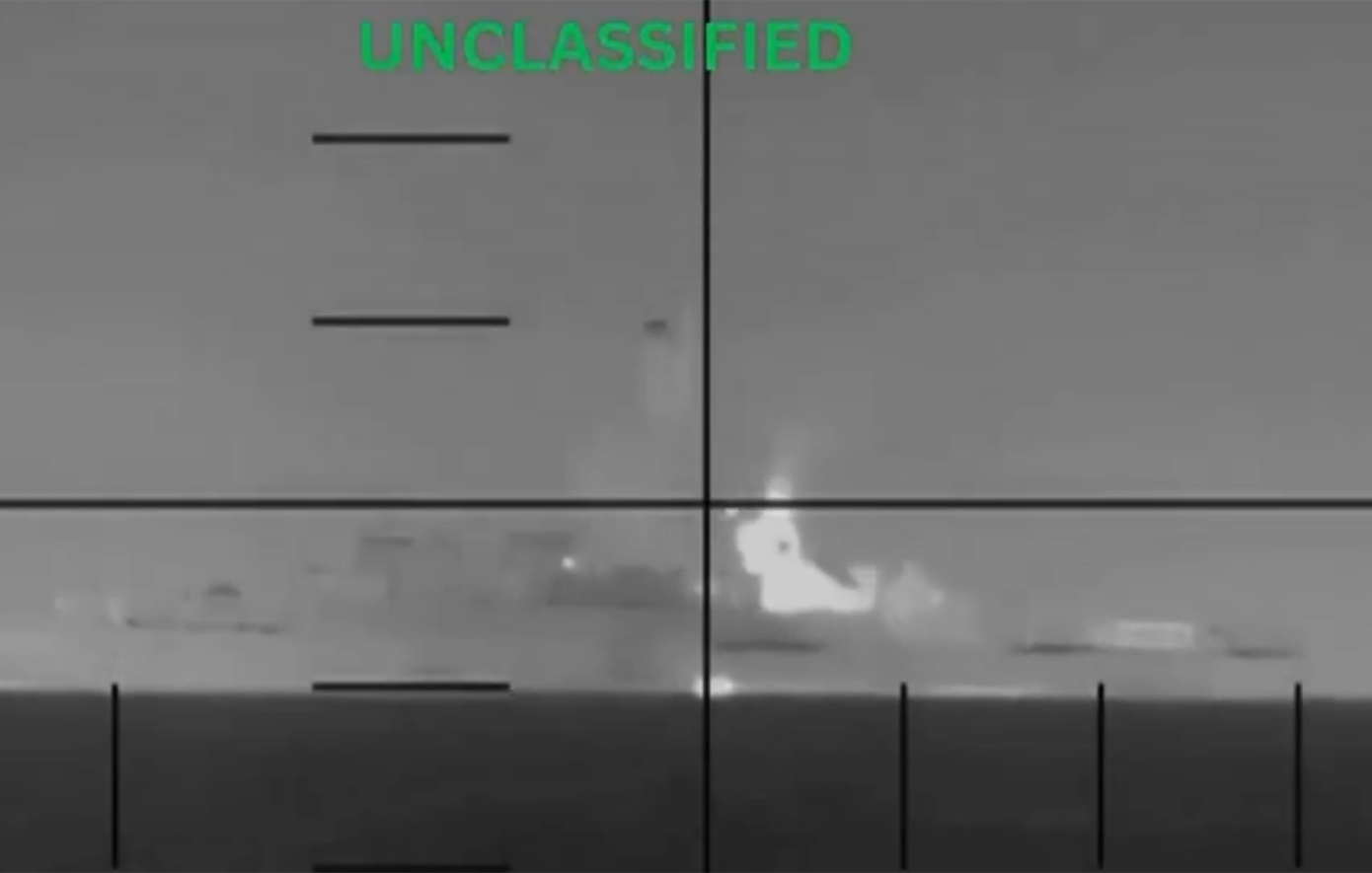 Τουλάχιστον 80 νεκροί μετά την επίθεση του αμερικανικού υποβρυχίου στην ιρανική φρεγάτα &#8211; Βίντεο με το χτύπημα