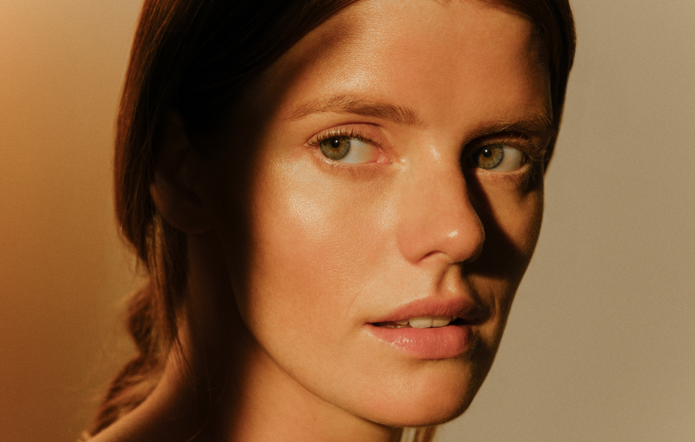 Η Sisley Paris προτείνει το απόλυτο glow makeup look