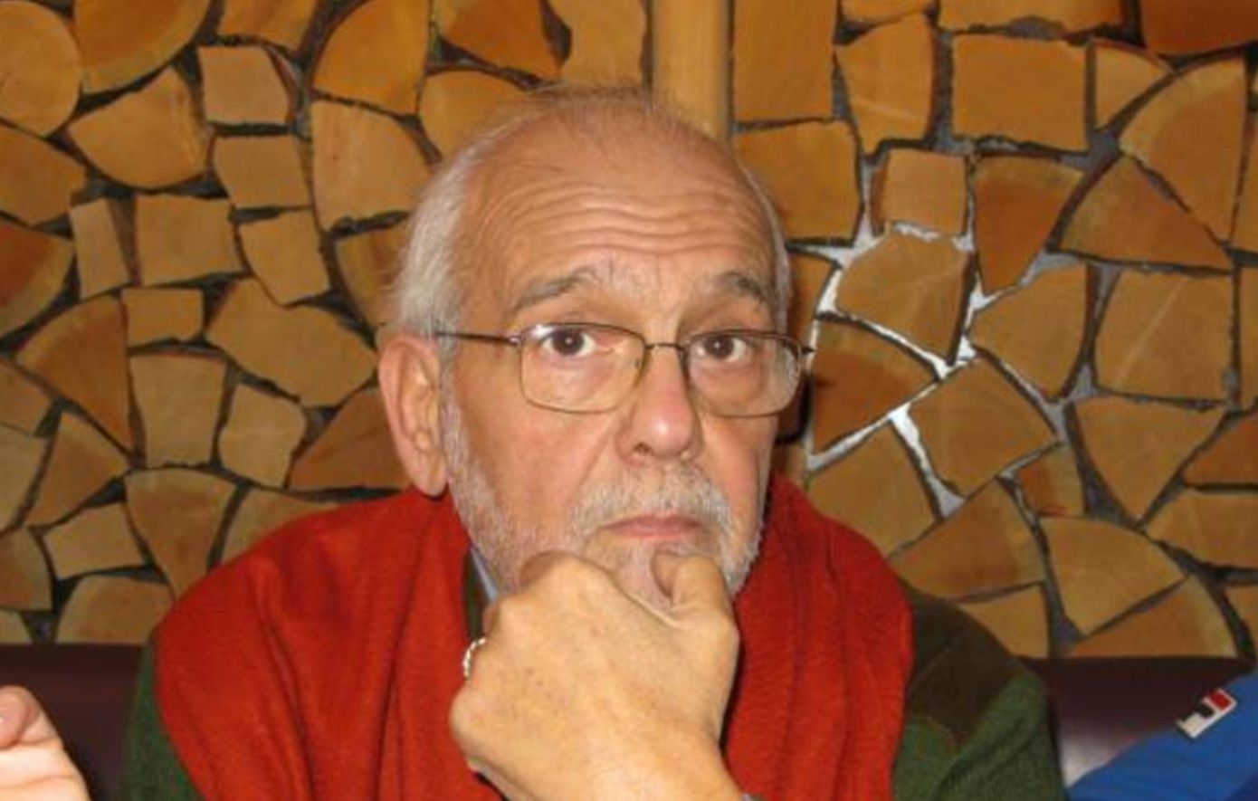 Θλίψη στον δημοσιογραφικό κόσμο: Έφυγε από τη ζωή ο Θάνος Οικονομόπουλος