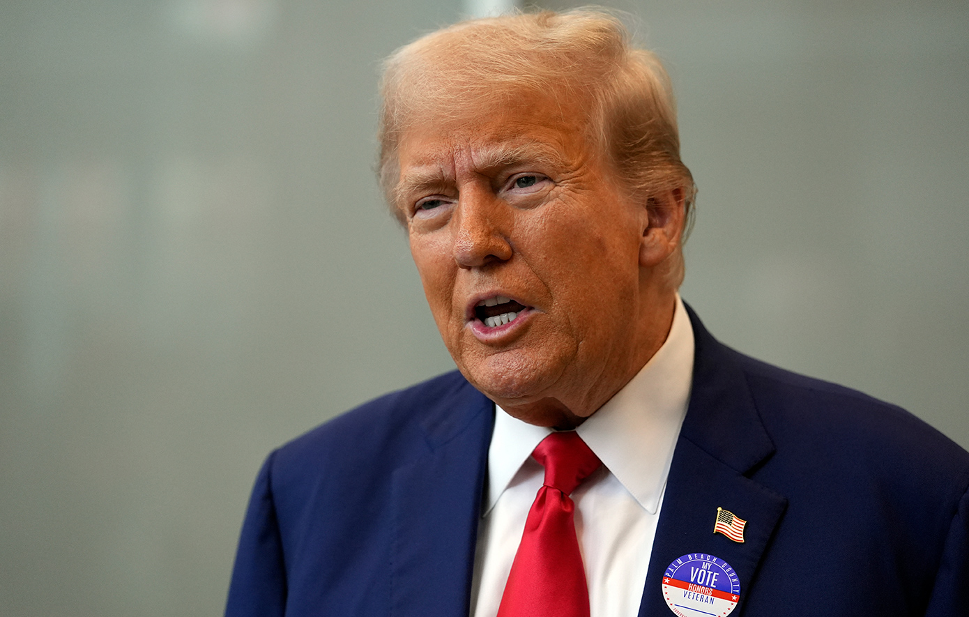 Επίθεση Τραμπ σε δεξιούς σχολιαστές στα μέσα ενημέρωσης που εναντιώθηκαν στον πόλεμο με το Ιράν