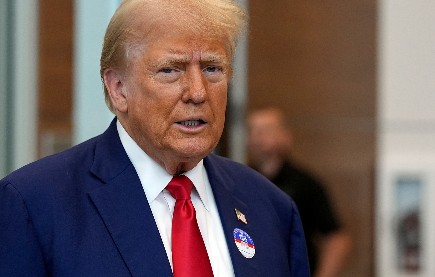 Ομοσπονδιακό δικαστήριο ακυρώνει την προσπάθεια Τραμπ να κόψει τη χρηματοδότηση δημόσιων ΜΜΕ