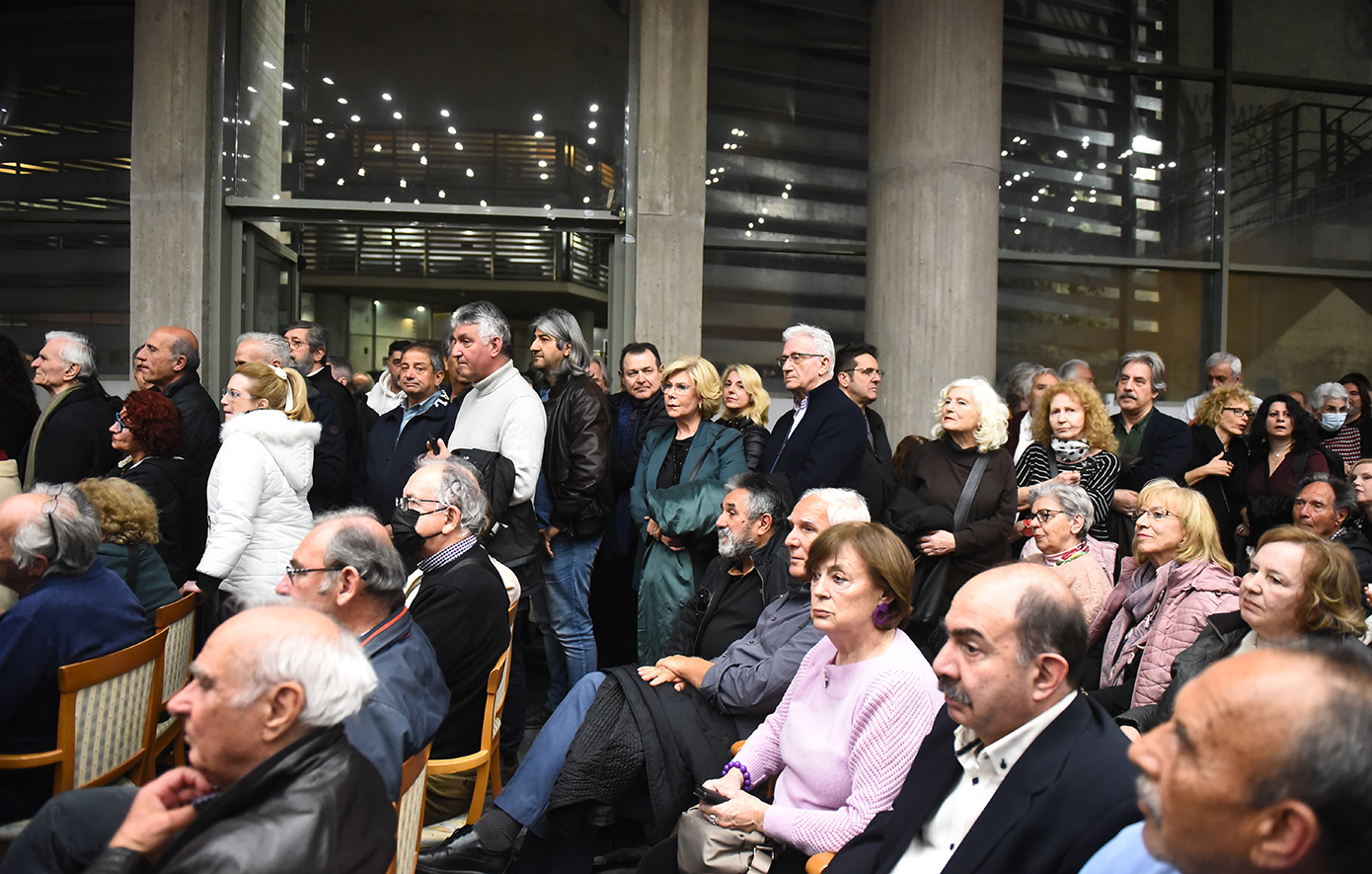 Στη Θεσσαλονίκη βρίσκεται ο πρώην πρωθυπουργός Αλέξης Τσίπρας, όπου αναμένεται να παραστεί σε εκδήλωση που διοργανώνουν ομάδες πρωτοβουλίας πολιτών για την ανασύνθεση του προοδευτικού χώρου.