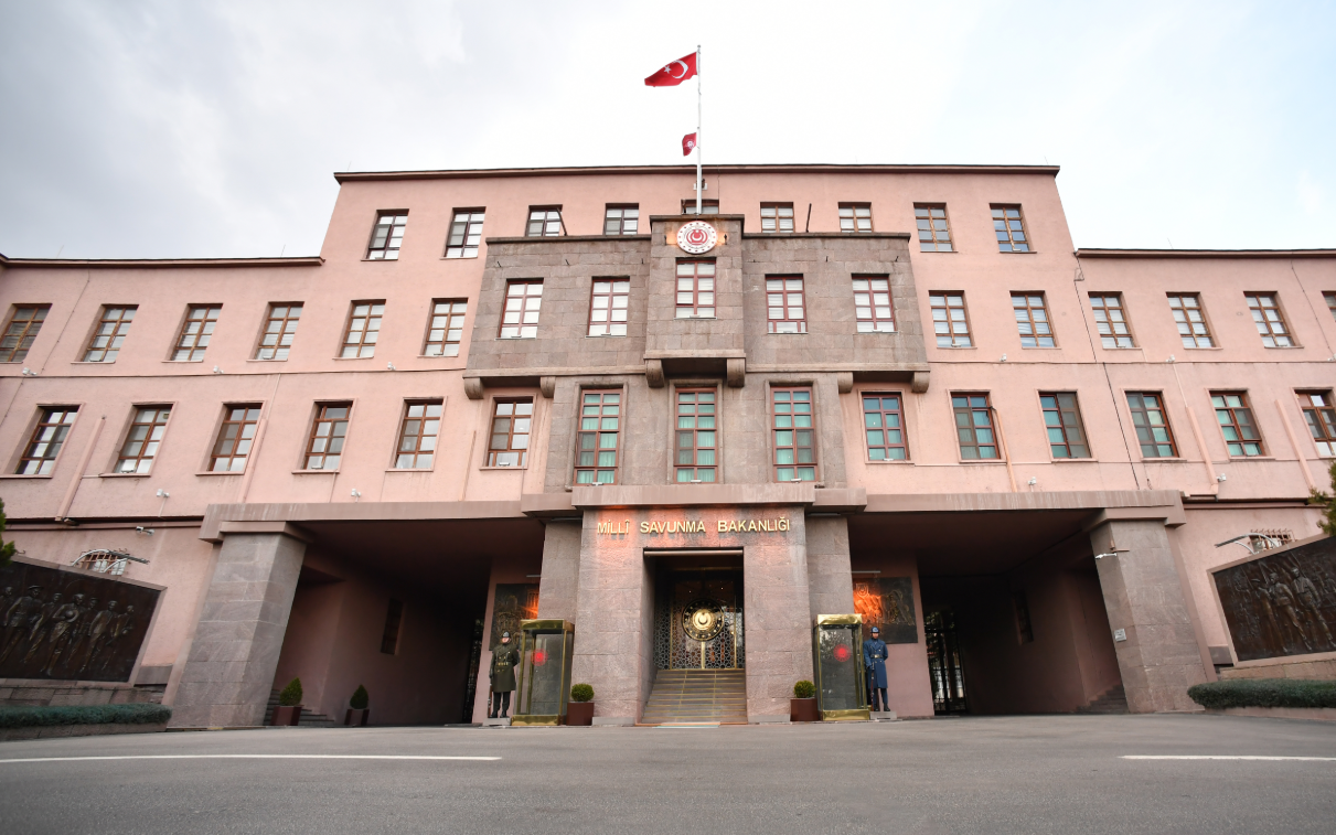 Συναγερμός στην Τουρκία: Αναχαιτίστηκε τεταρτος πύραυλος που «εκτοξεύτηκε από το Ιράν»