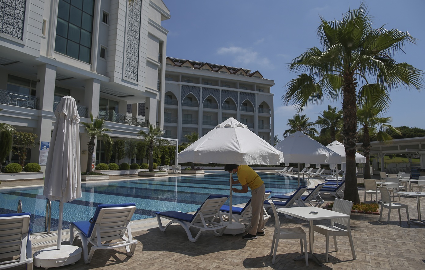 Καμπανάκι σοκ για Τουρκία: Ο πόλεμος «αδειάζει» τα ξενοδοχεία &#8211; Σε κίνδυνο η τουριστική σεζόν 2026