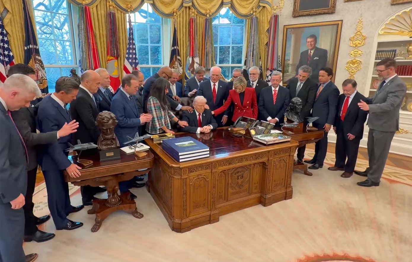 Πάστορες προσευχήθηκαν στον Λευκό Οίκο για την επιτυχία των ΗΠΑ στον πόλεμο με το Ιράν