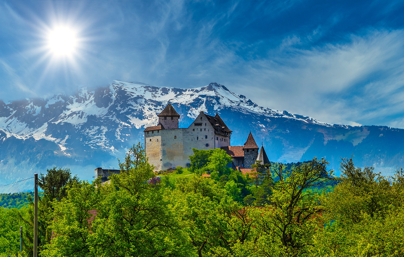 Φαντούτς, _ πρωτεύουσα του Πριγκιπάτου του Λίχτενσταϊν Φαντούτς, _ πρωτεύουσα του Πριγκιπάτου του Λίχτενσταϊν