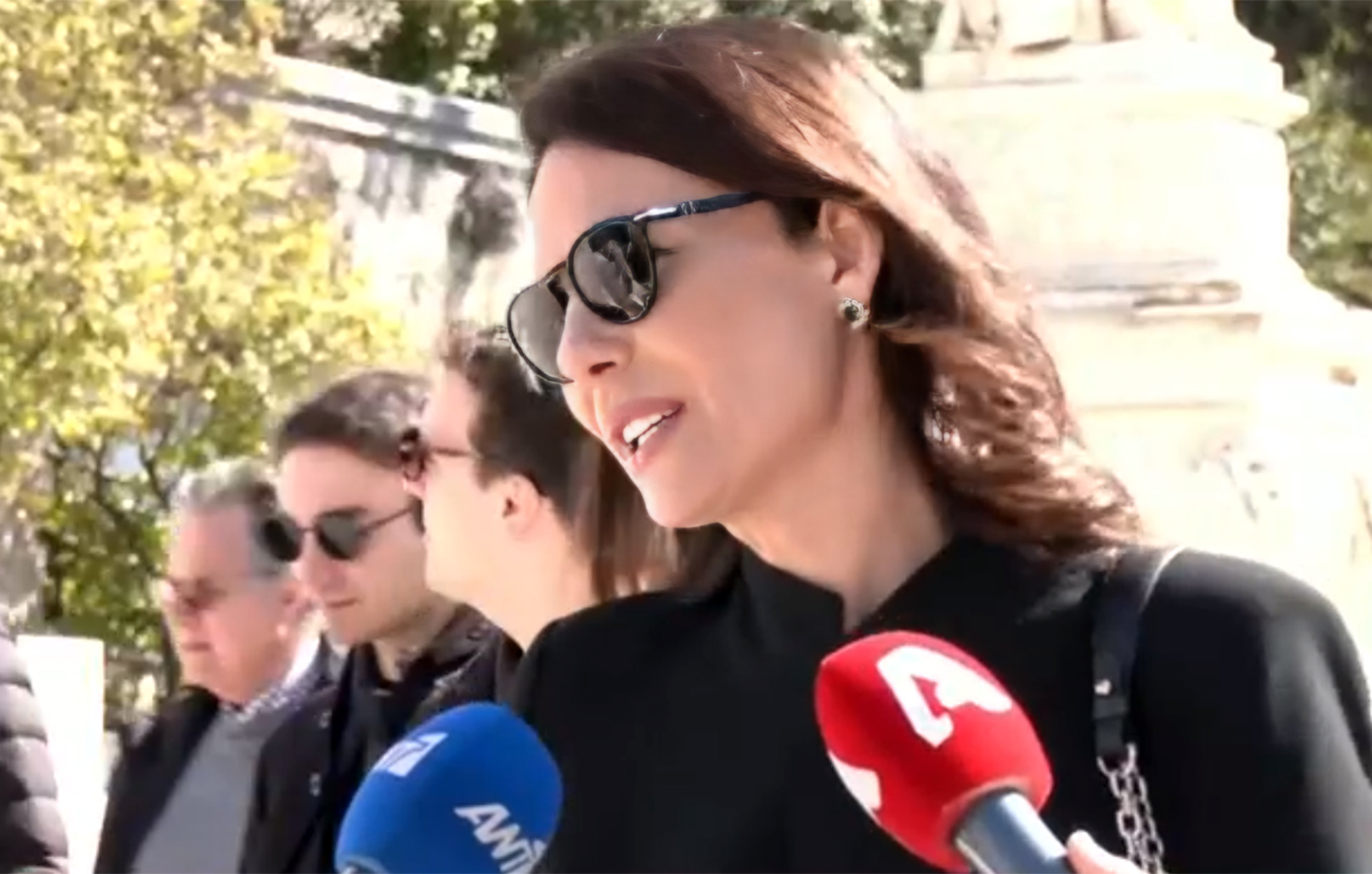 Εύη Βατίδου: «Περίμενα να είχε περισσότερο κόσμο στο μνημόσυνο &#8211; Αρχίζω να ξεχνάω τα άσχημα πράγματα από τον Αλέξη»