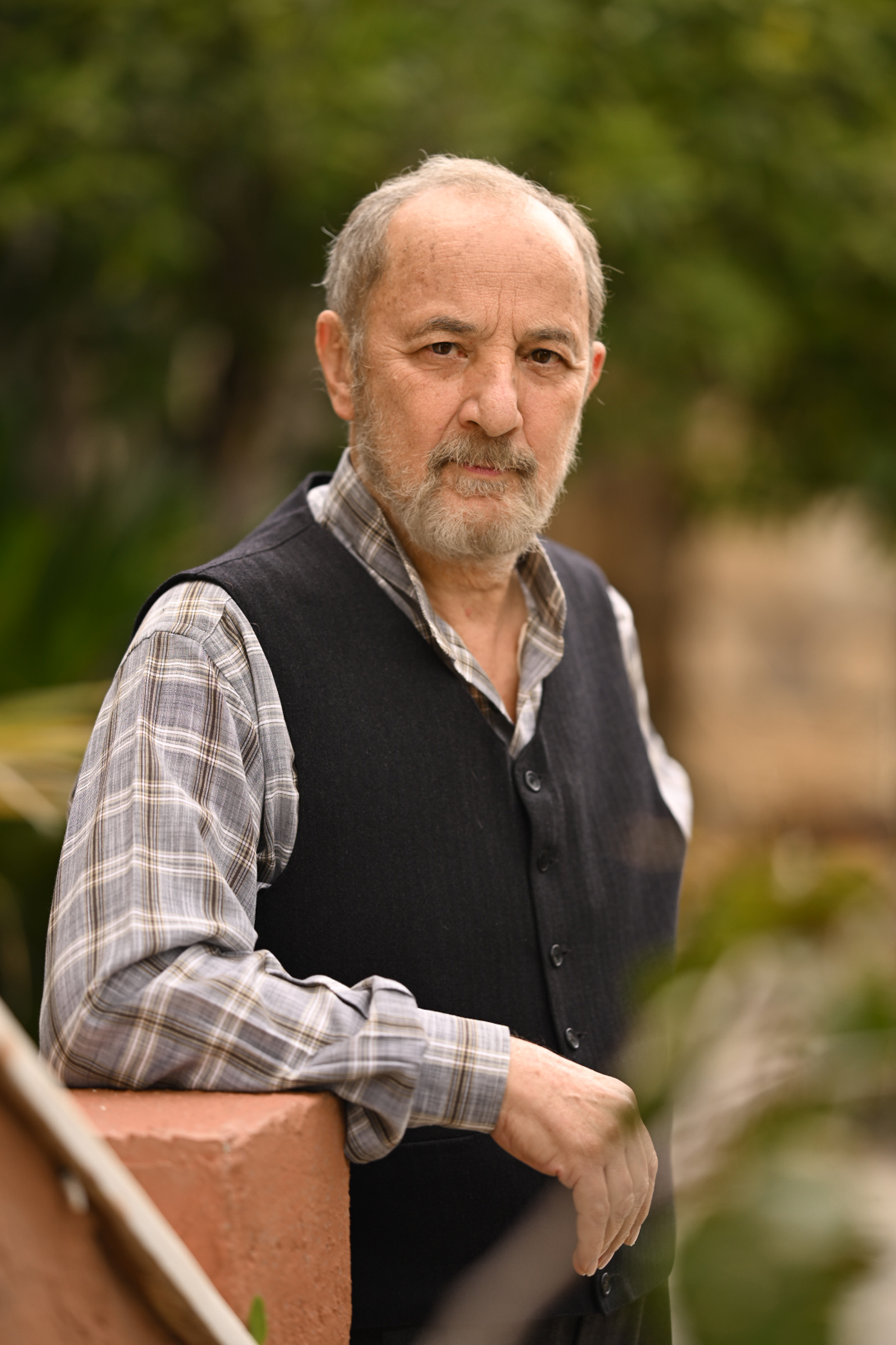 Άγιος έρωτας - Ο Στέλιος Μάινας εισβάλλει στη σειρά | Οι πρώτες εικόνες από τα γυρίσματα