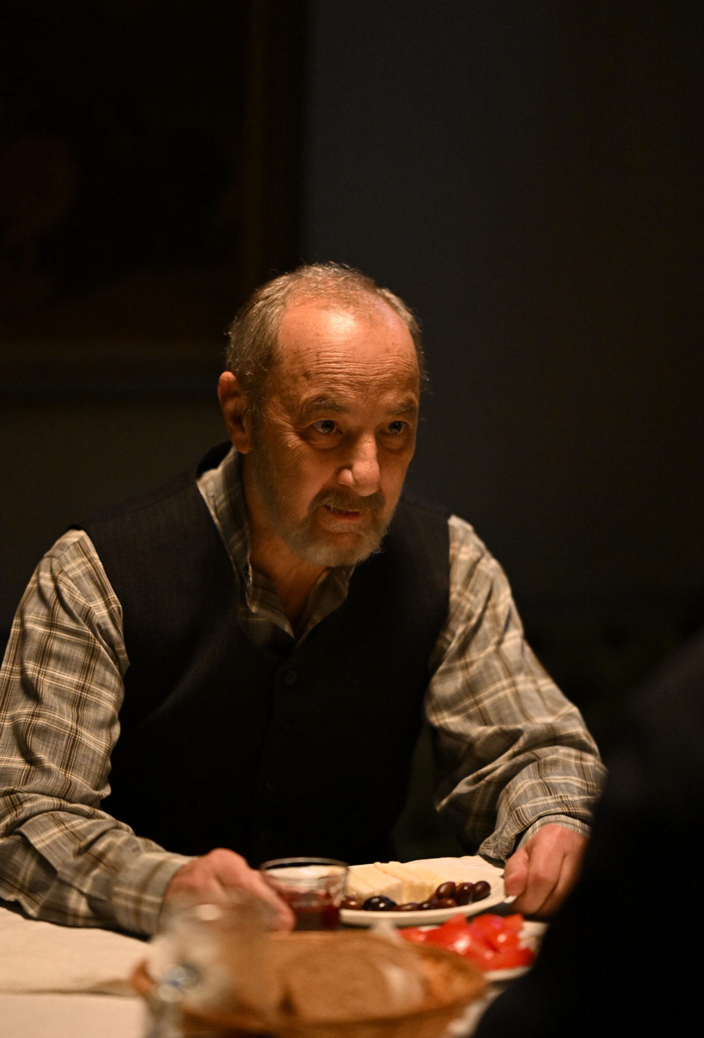 «Άγιος έρωτας»: Ο Στέλιος Μάινας εισβάλλει στη σειρά &#8211; Οι πρώτες εικόνες από τα γυρίσματα