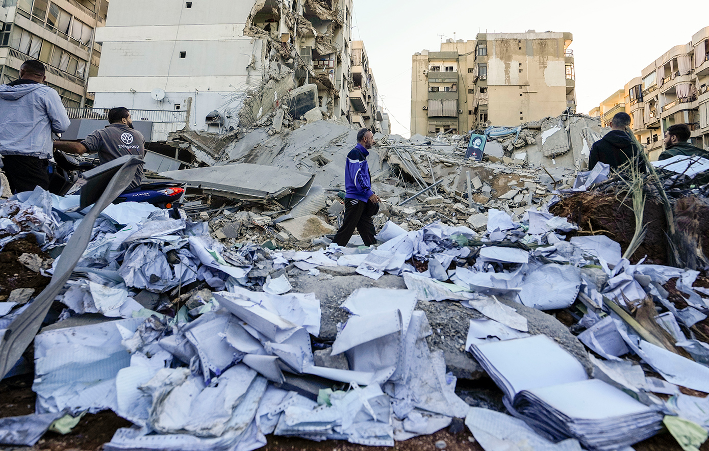 Το Ισραήλ  σφυροκοπά το οικονομικό οχυρό της Χεζμπολάχ: Δεκάδες πλήγματα σε υποκαταστήματα της Αλ Καρντ αλ Χασάν