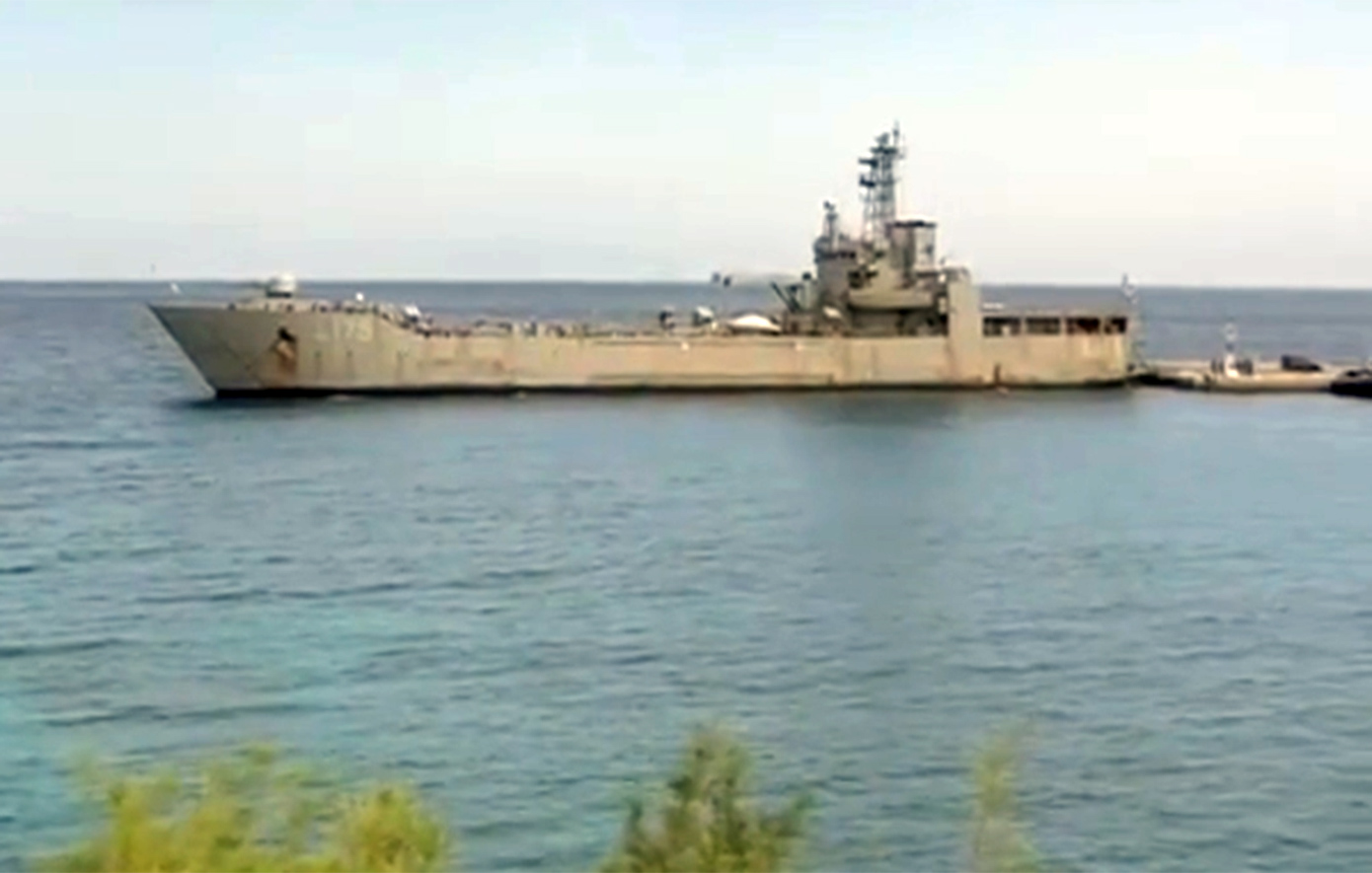 Έφτασαν οι πύραυλοι Patriot στην Κάρπαθο &#8211; Εικόνες από το πλοίο που τους μετέφερε τους πυραύλους