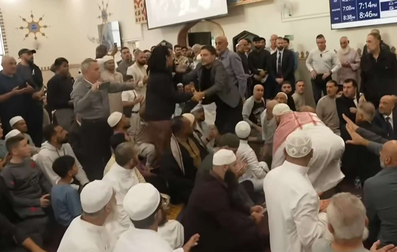 Χαμός σε ισλαμικό τέμενος στην Αυστραλία &#8211; Αποδοκίμασαν τον πρωθυπουργό εξαιτίας της στάσης του έναντι του Ισραήλ