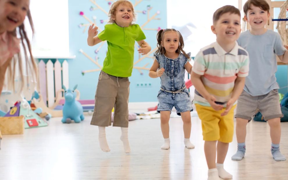 4 δημιουργικές δραστηριότητες που συνδυάζουν παιχνίδι, κίνηση και μάθηση