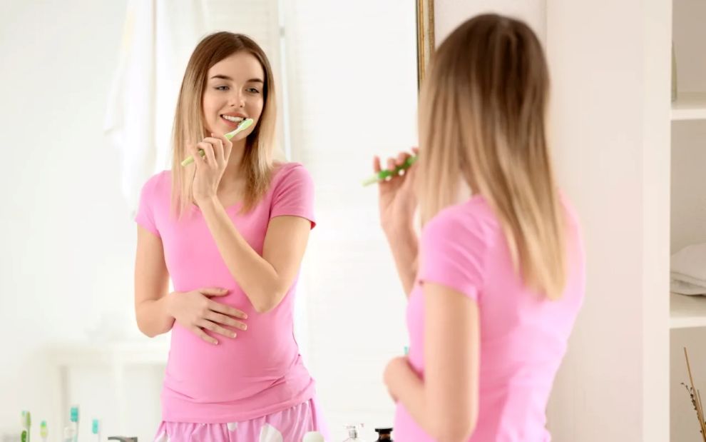 Λεύκανση δοντιών στην εγκυμοσύνη: Είναι ασφαλής ή να την αποφύγεις;