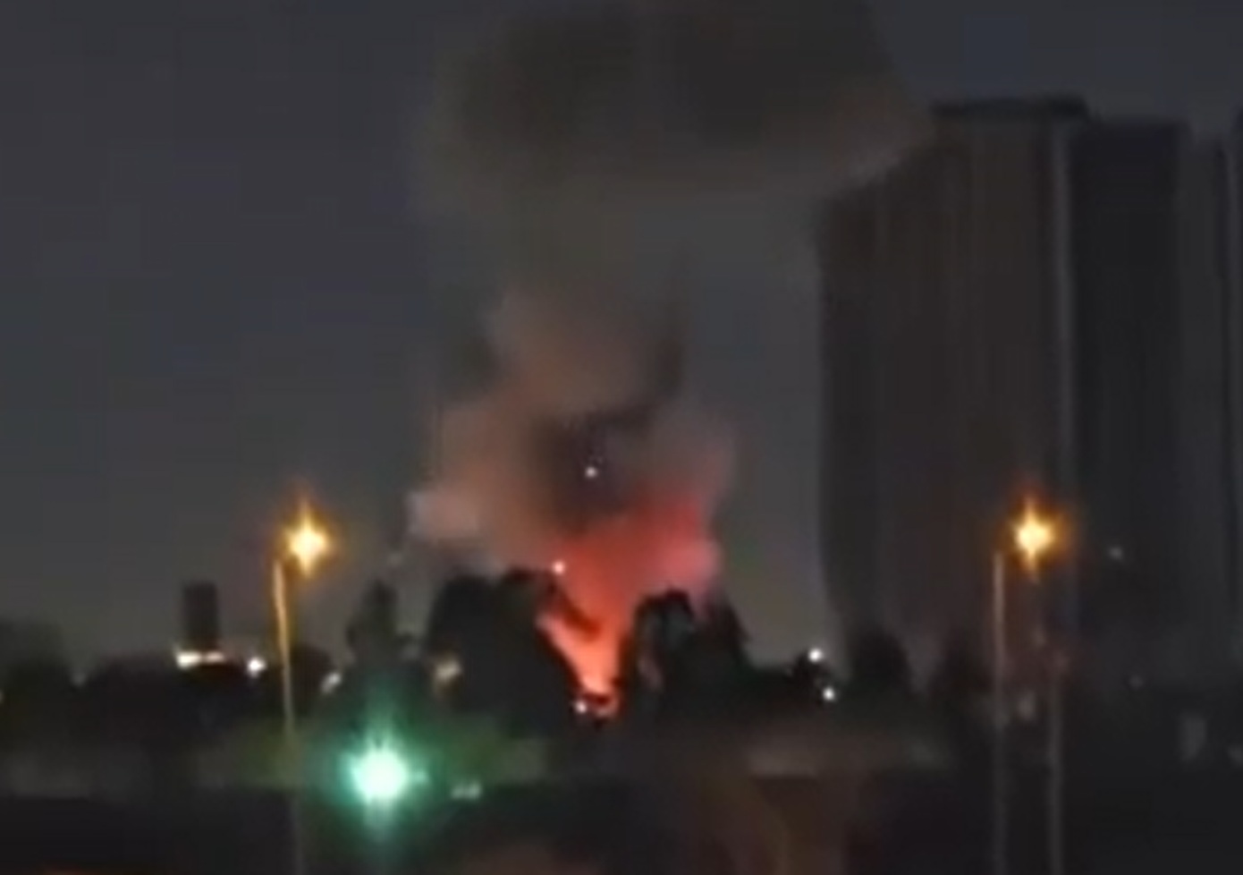 Ισχυρή έκρηξη στη Βαγδάτη &#8211; Δύο drones χτύπησα την πρεσβεία των ΗΠΑ