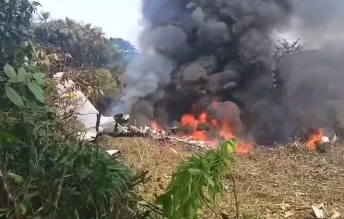 Συνετρίβη μεταγωγικό αεροσκάφος μέσα στη ζούγκλα της Κολομβίας &#8211; Δείτε το βίντεο