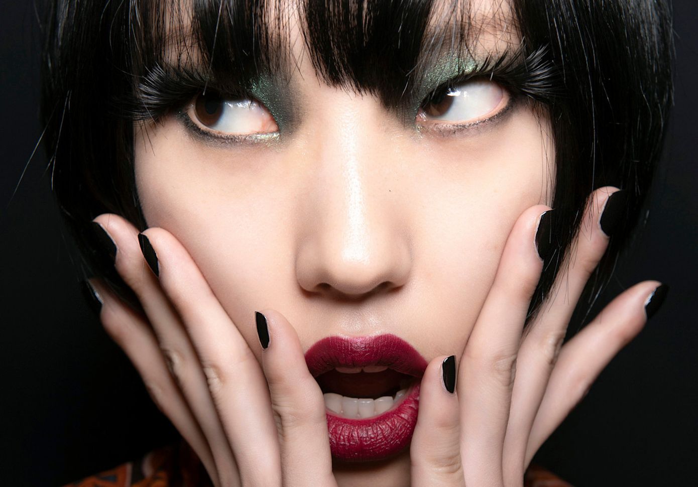 Blurred nails: Το μανικιούρ που θα καθορίσει το  2026 είναι μίνιμαλ και σοφιστικέ