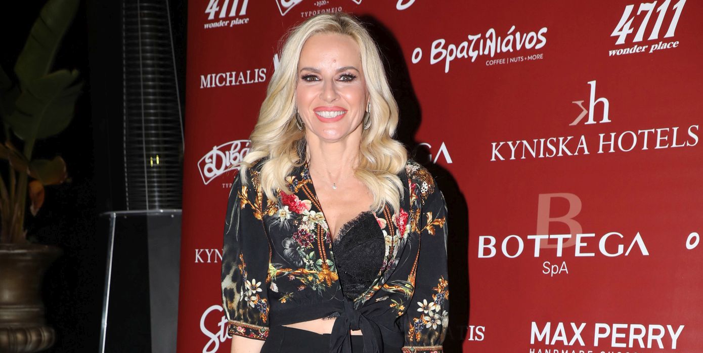 Την ωραιότερη γαλλική πλεξούδα την είδαμε στα μαλλιά της Mαρίας Μπεκατώρου