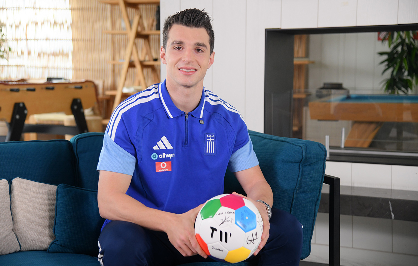 Ο Τάσος Δουβίκας στο Allwyn Game Time: «Η Εθνική Ομάδα αποτελεί ένα νεανικό σύνολο με τεράστια πείνα για διάκριση»