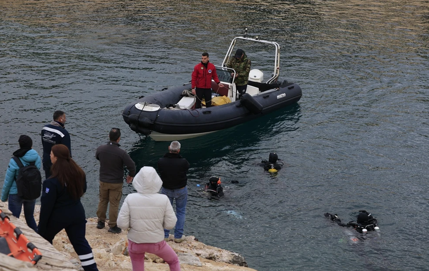 Πώς θα ανασύρουν τη σορό του 34χρονου δύτη στο «Πηγάδι του Διαβόλου» &#8211; Τα αναπάντητα ερωτήματα της τραγωδίας