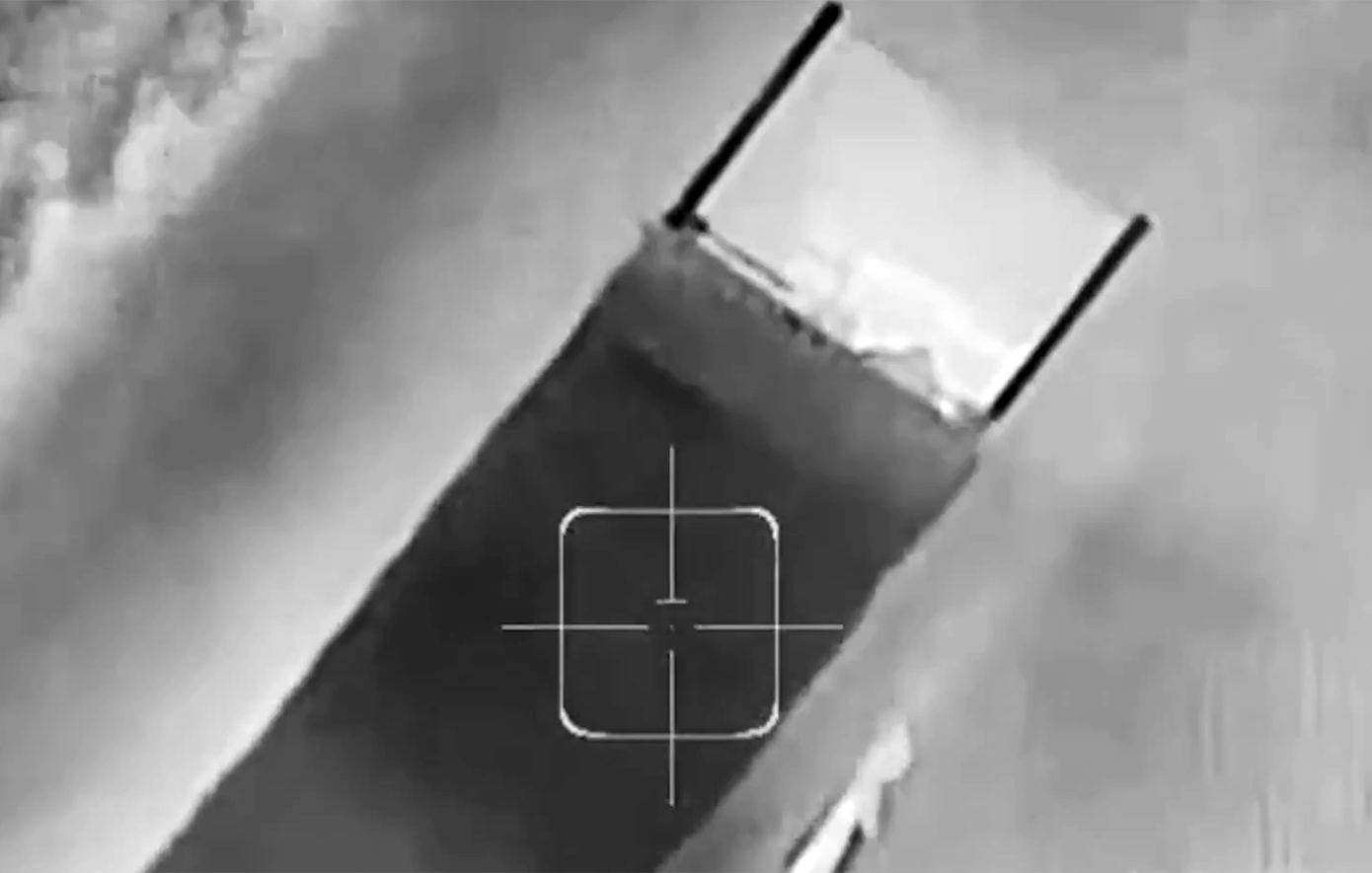 Βίντεο από το πλήγμα σε εκτοξευτή βαλλιστικών πυραύλων στο Ιράν – Επιχειρήσεις σε Κομ και Ισφαχάν