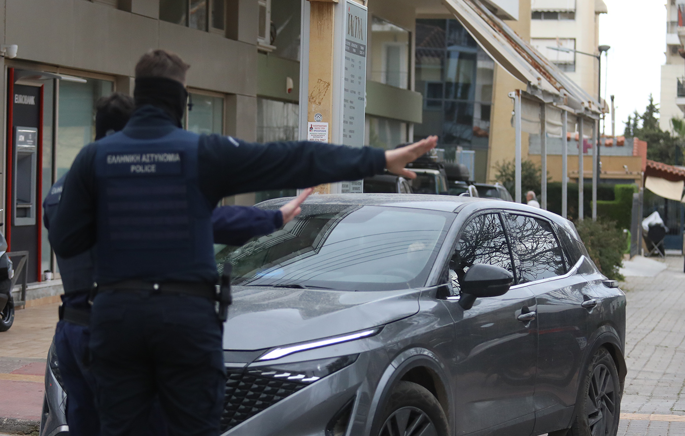 Αστυνομική επιχείρηση σε αποθήκη γνωστής γκαλερί του Κολωνακίου - Τι βρήκαν οι Αρχές