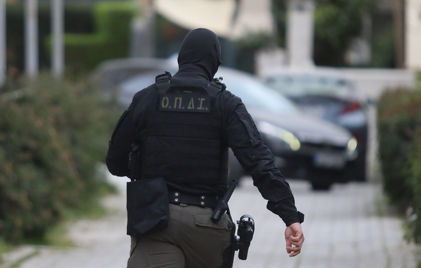 Αστυνομική επιχείρηση σε αποθήκη γνωστής γκαλερί του Κολωνακίου - Τι βρήκαν οι Αρχές