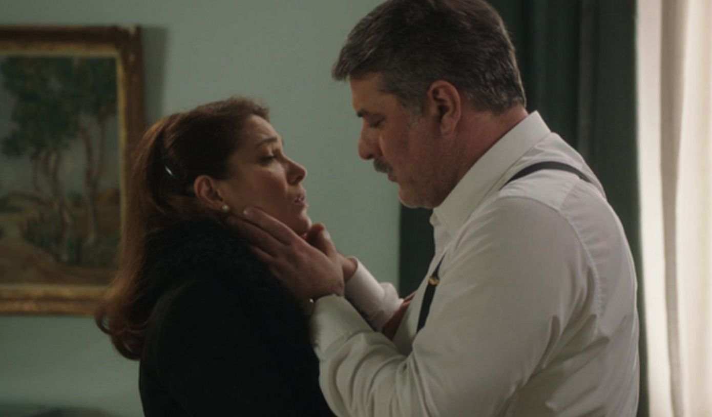 Porto Leone: Στη γειτονιά με τα κόκκινα φανάρια &#8211; Γαλήνη και Γιάμαρης κάνουν έρωτα