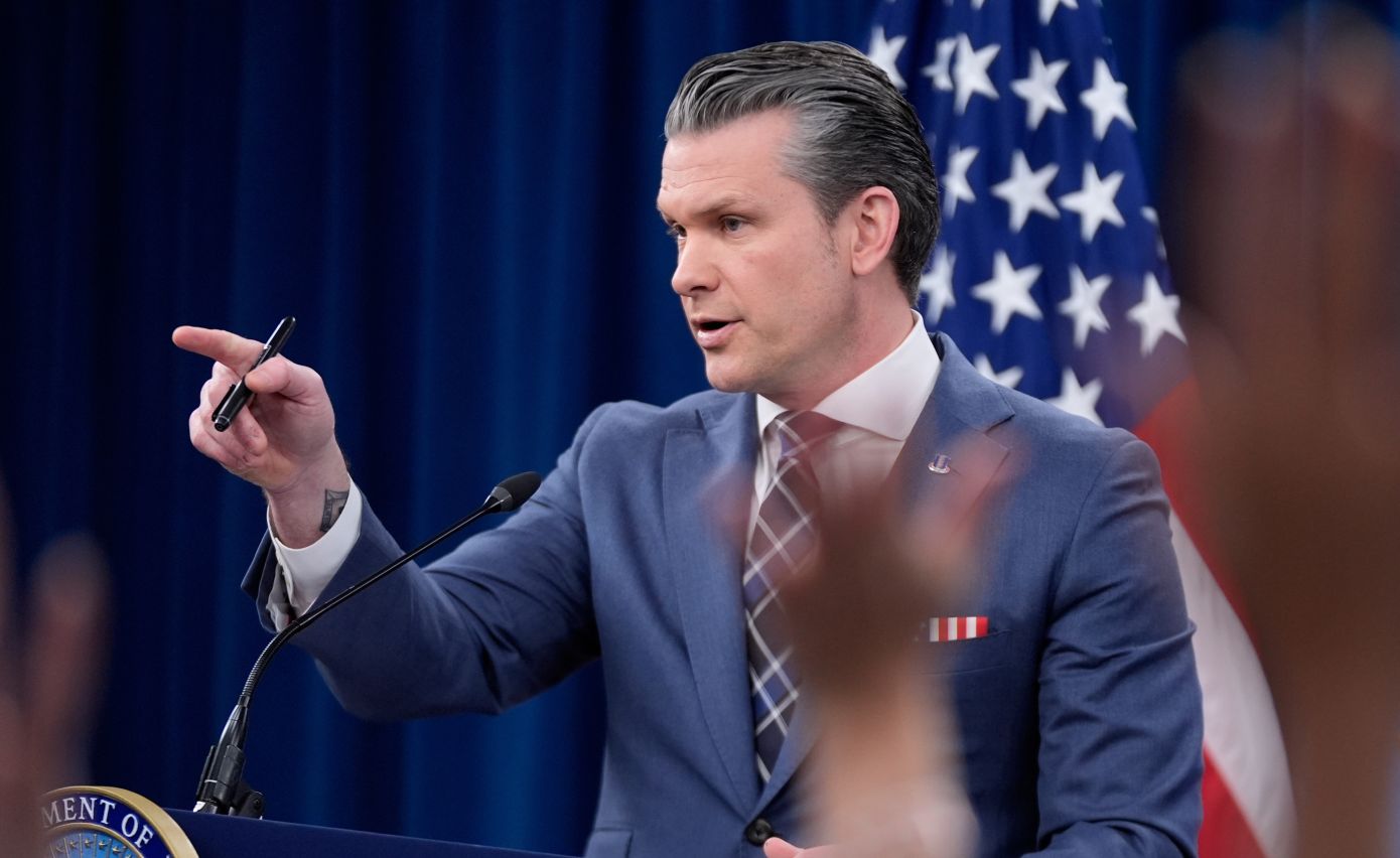 Χέγκσεθ για Ιράν: «Ο κόσμος και οι αχάριστοι Ευρωπαίοι πρέπει να ευχαριστούν τον Τραμπ» &#8211; Αυτοί είναι οι στόχοι των ΗΠΑ στον πόλεμο