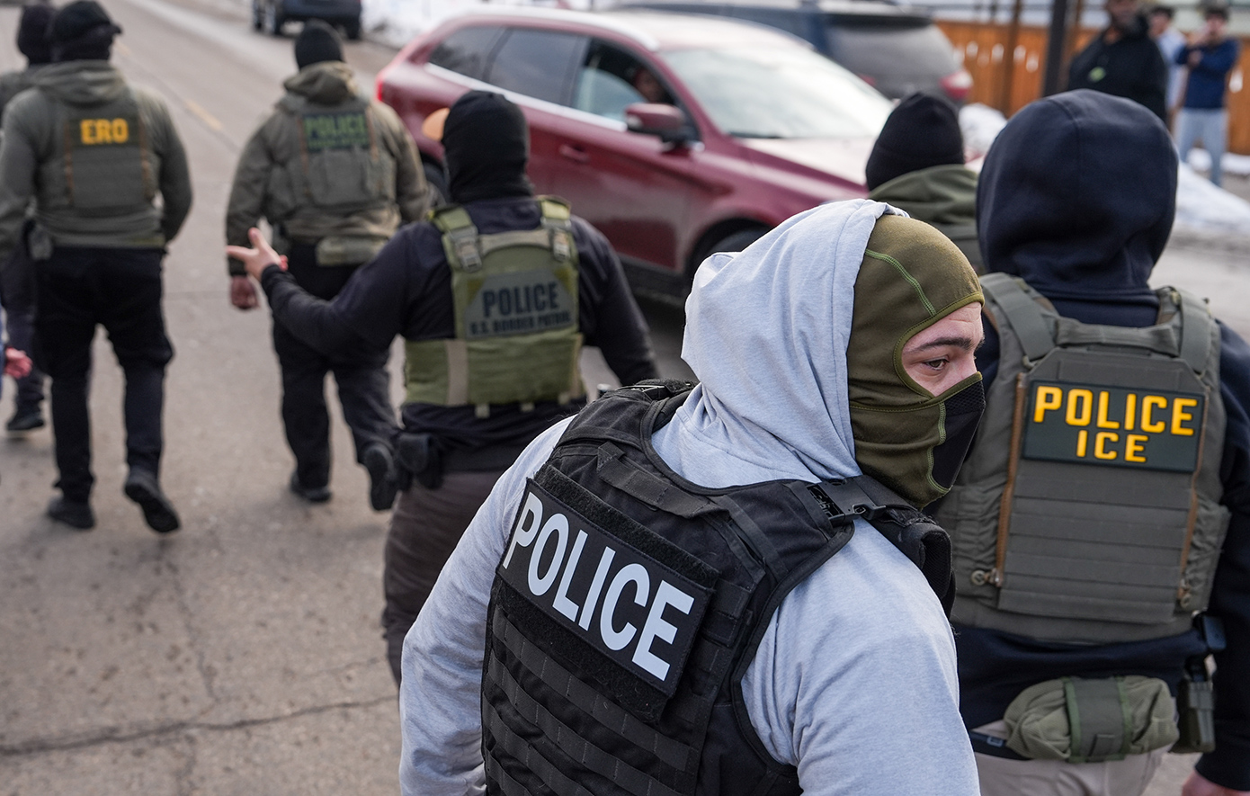 Πράκτορες ICE Πράκτορες ICE