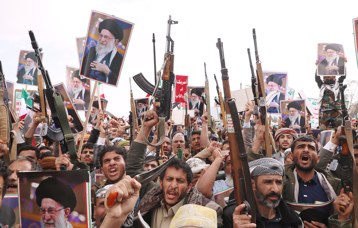 Γιατί οι Χούθι δεν χτυπούν πλοία στην Ερυθρά Θάλασσα, τώρα που το Ιράν τους έχει ανάγκη