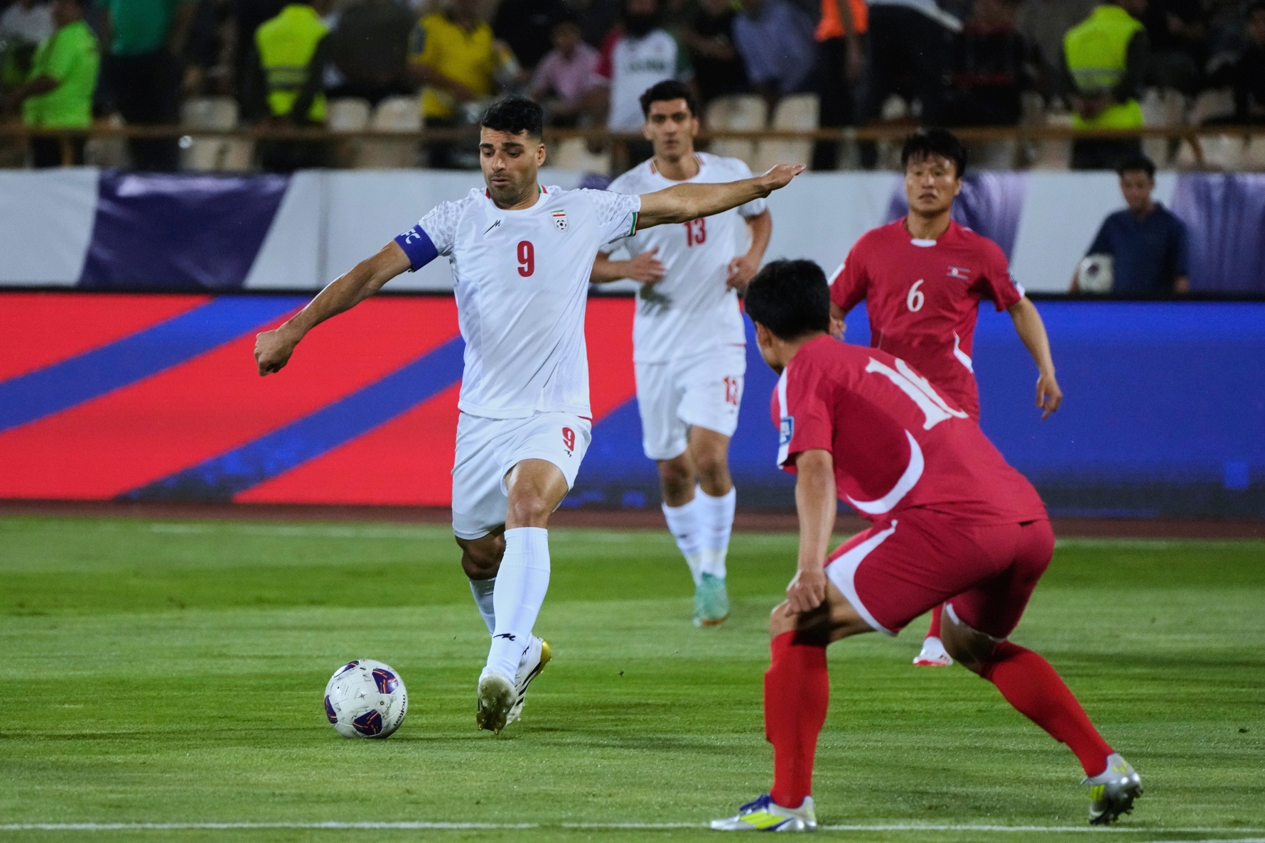 Ιράν – ΗΠΑ – Μουντιάλ: μια μακρά και ταραχώδης ιστορία, με το ποδόσφαιρο ως στιγμιαία γέφυρα ειρήνης