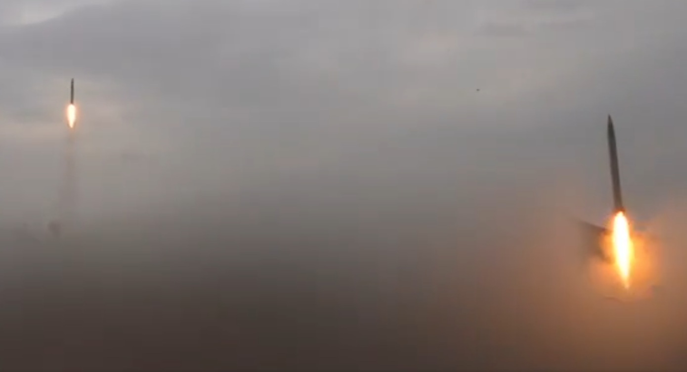 Το Ιράν εξαπέλυσε νέο κύμα πυραυλικών επιθέσεων κατά του Ισραήλ
