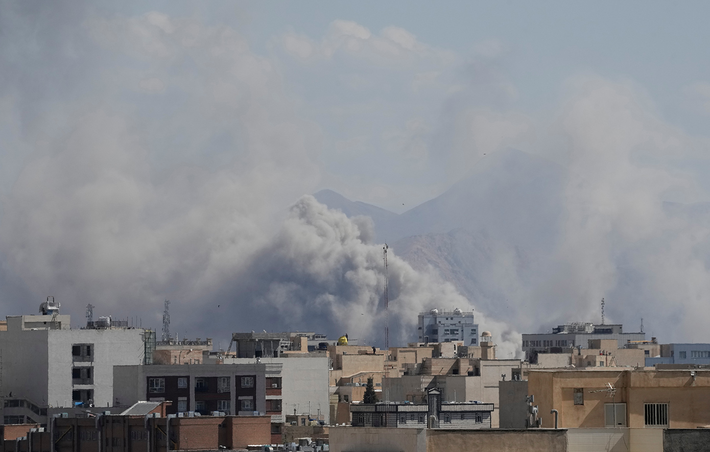 Το παρασκήνιο πριν από την επίθεση στο Ιράν: Καιρικές συνθήκες, μυστικοί στόχοι και η πρόταση που απορρίφθηκε