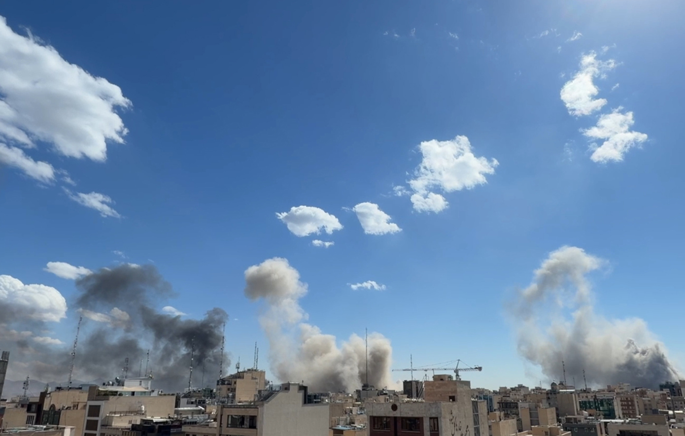 Χάος στη Μέση Ανατολή: Μπαράζ εκρήξεων στο Τελ Αβίβ