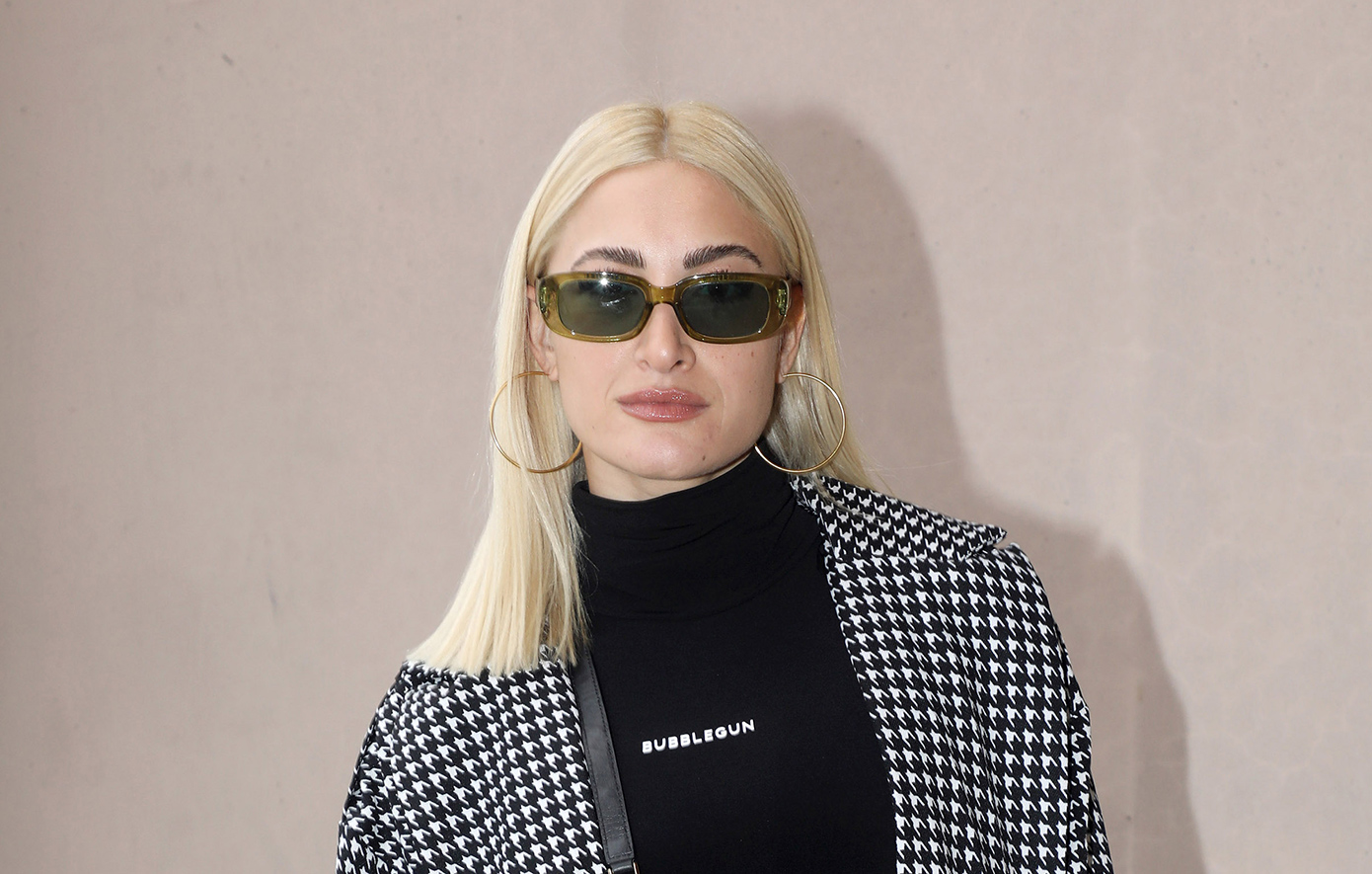 Το βίντεο της Ιωάννας Τούνη που προκάλεσε νέα «βροχή» από πικρόχολα σχόλια &#8211; Τι απαντούσε σε έναν έναν