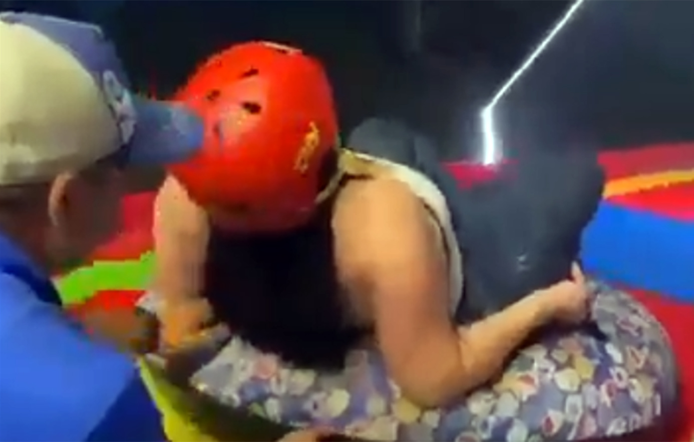 Τραγικό τέλος για 28χρονη στην Κολομβία: Έπεσε στο κενό από τσουλήθρα, ρωτούσε αν θα την πιάσει κανείς πριν αρχίσει να πέφτει