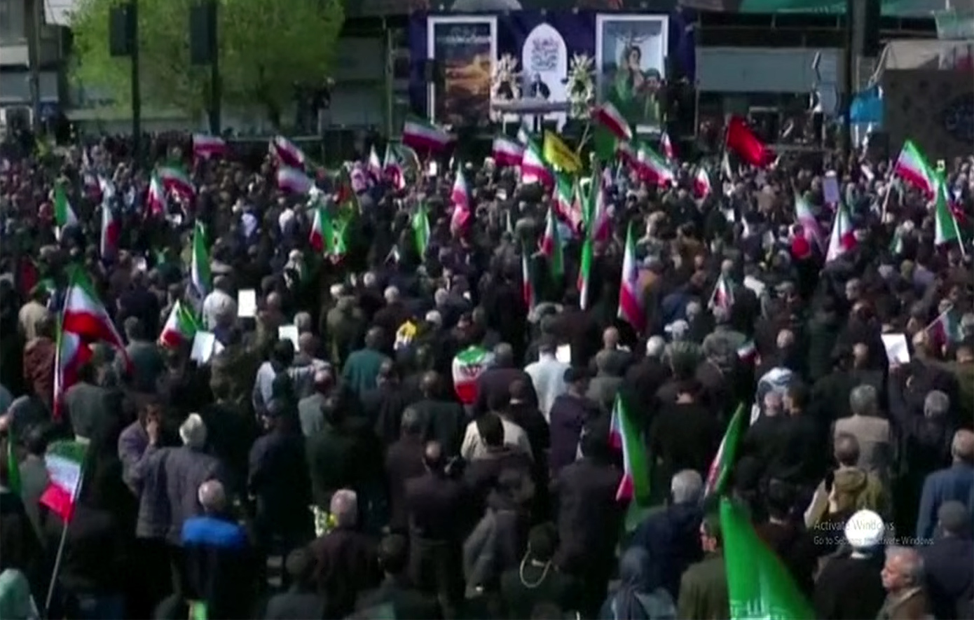 Live οι κηδείες Λαριτζανί και Σολεϊμανί στην Τεχεράνη &#8211; «Νεκρός ο υπουργός Πληροφοριών του Ιράν», λέει το Ισραήλ