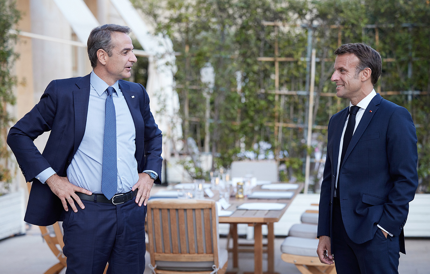 Τηλεφώνημα Μακρόν σε Μητσοτάκη &#8211; Συμφώνησαν να συνεργαστούν για Κύπρο και ελευθερία της ναυσιπλοΐας στην Ερυθρά Θάλασσα
