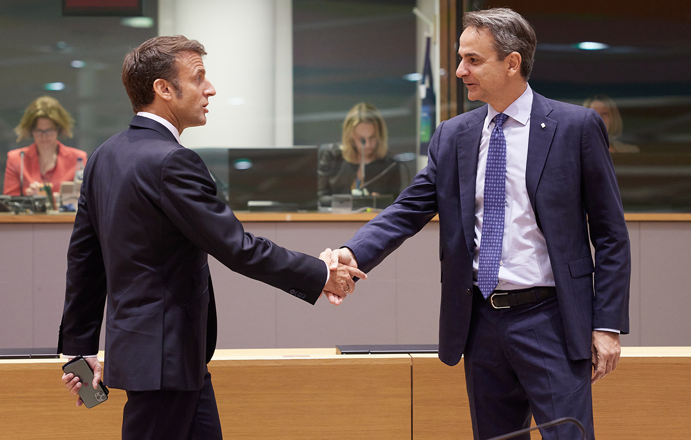 Ο Ελληνογαλλικός άξονας σε νέα φάση &#8211; Στο τραπέζι άμυνα, οικονομία και καινοτομία με την επίσκεψη Μακρόν στην Αθήνα